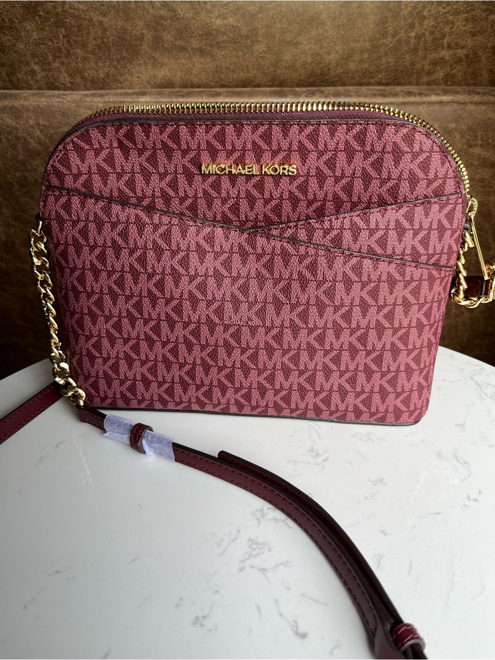 MICHAEL KORS NWOT Mulberry Jet Set Dome Crossbody Bag - Picture 1 of 9